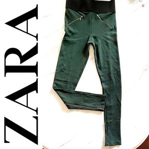 Zara skinny Leggings Dark Green Mid Rise zipper details Size M